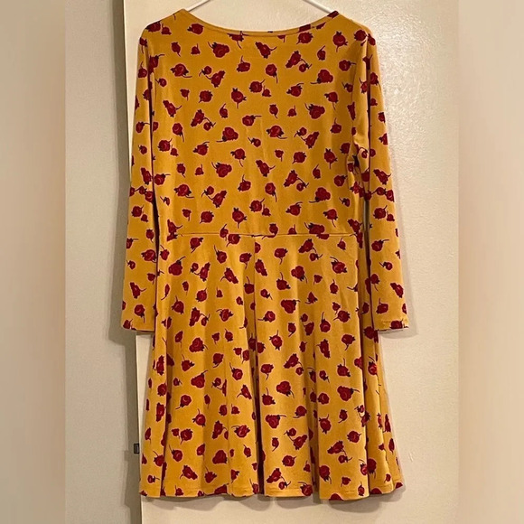 SERIOUSLY SOFT by AEROPOSTALE Floral Skater Dress in Yellow and Red - Picture 6 of 8